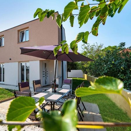 Villa Kuca Za Odmor Natali Nin Exterior foto